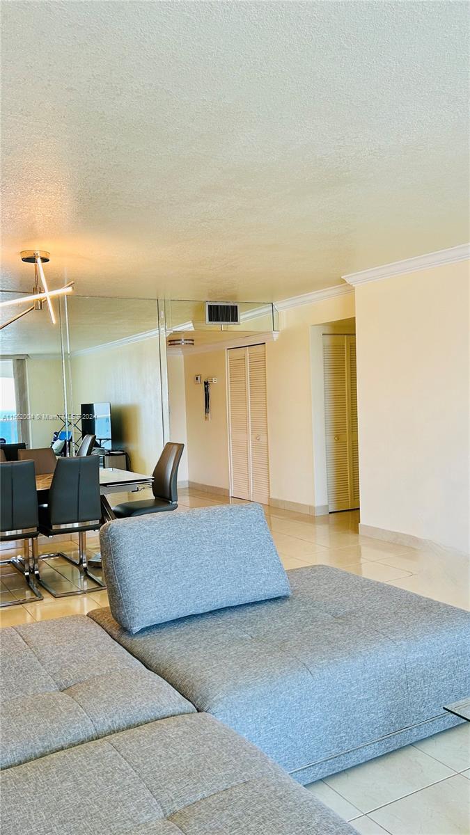 Hollywood, Florida 33019, 2 Bedrooms Bedrooms, ,2 BathroomsBathrooms,Residential,For Sale,A11562004