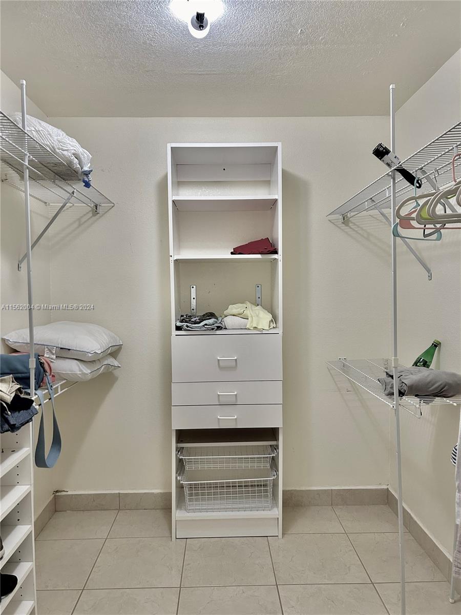 Hollywood, Florida 33019, 2 Bedrooms Bedrooms, ,2 BathroomsBathrooms,Residential,For Sale,A11562004