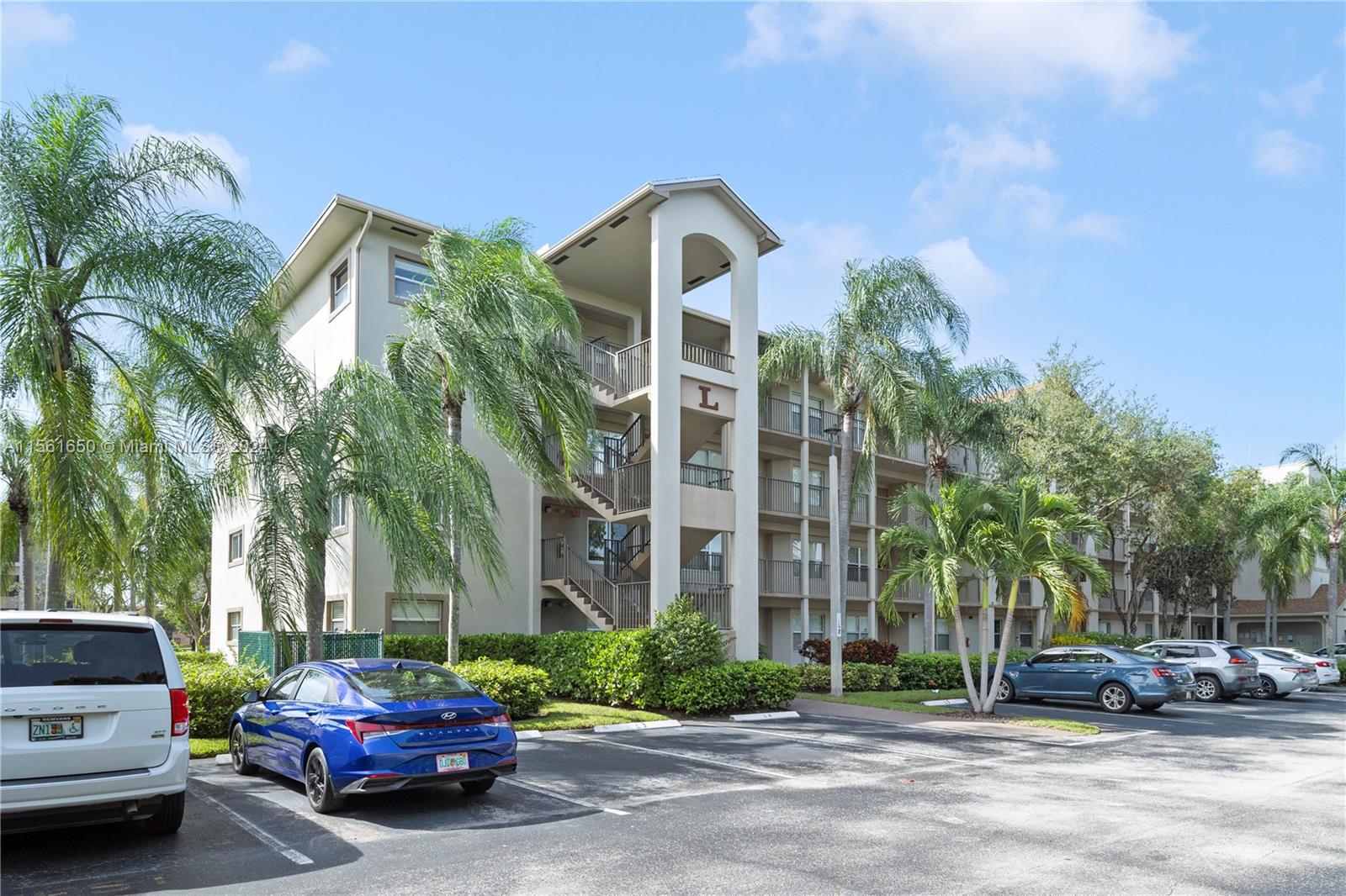 550 SW 137th Ave 302L, Pembroke Pines, Florida 33027, 2 Bedrooms Bedrooms, ,2 BathroomsBathrooms,Residential,For Sale,550 SW 137th Ave 302L,A11561650