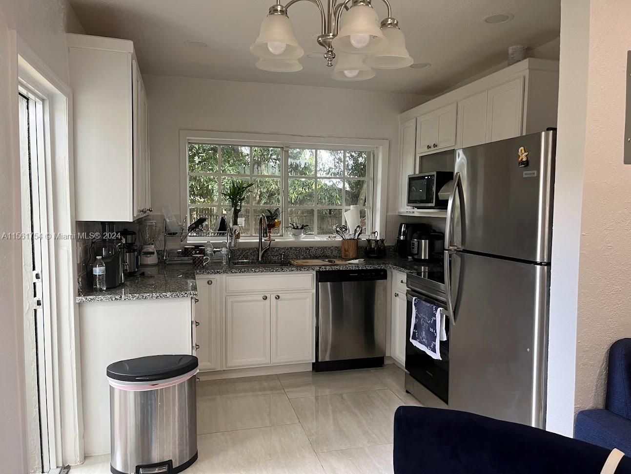 209 NW 7th Ave, Dania Beach, Florida 33004, 2 Bedrooms Bedrooms, ,1 BathroomBathrooms,Residential,For Sale,209 NW 7th Ave,A11561754