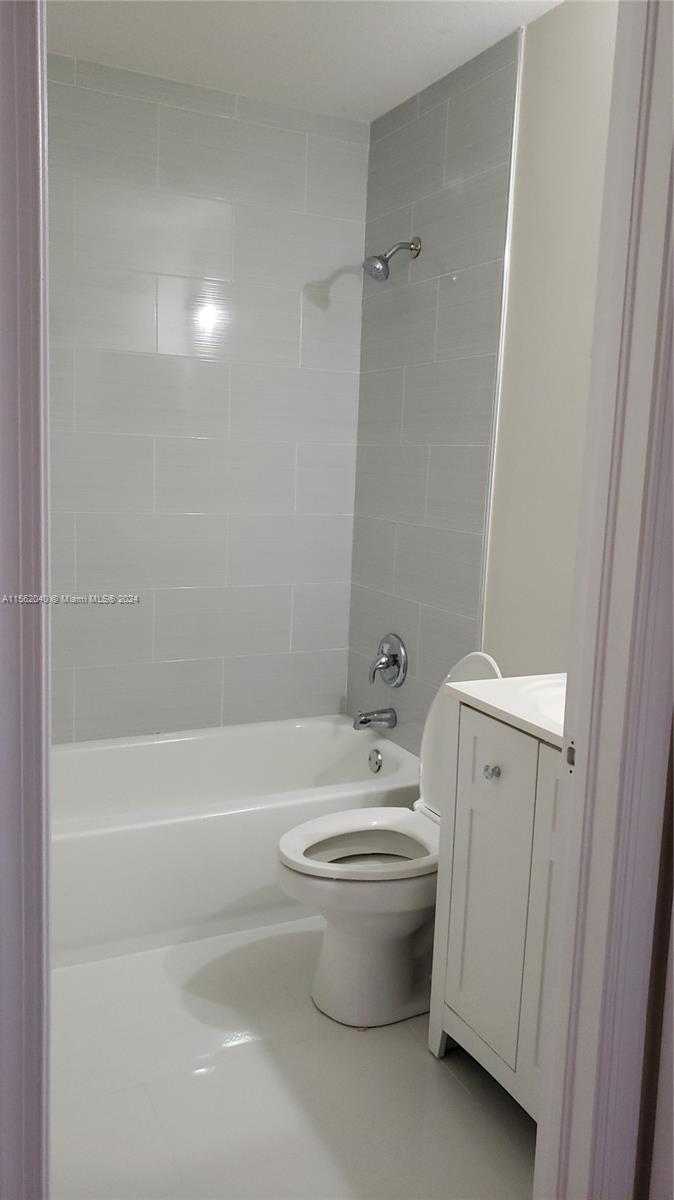 Pembroke Pines, Florida 33028, 3 Bedrooms Bedrooms, ,2 BathroomsBathrooms,Residentiallease,For Rent,A11562040