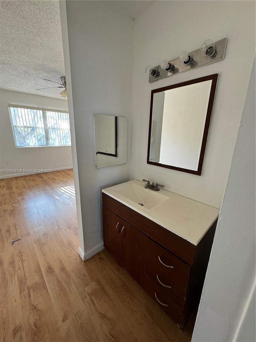 2244 SW 80th Ter 2244, Miramar, Florida 33025, 2 Bedrooms Bedrooms, ,2 BathroomsBathrooms,Residentiallease,For Rent,2244 SW 80th Ter 2244,A11562043