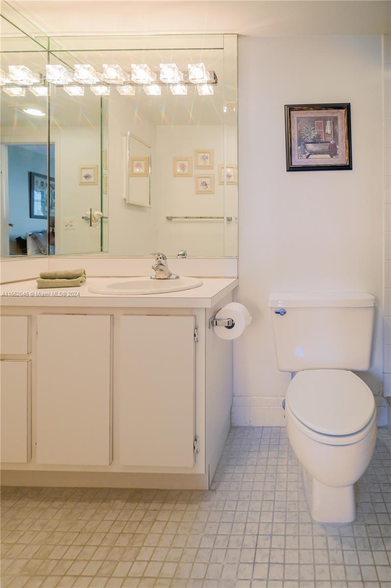 321 SE 3rd St 407, Dania Beach, Florida 33004, 2 Bedrooms Bedrooms, ,2 BathroomsBathrooms,Residential,For Sale,321 SE 3rd St 407,A11562045