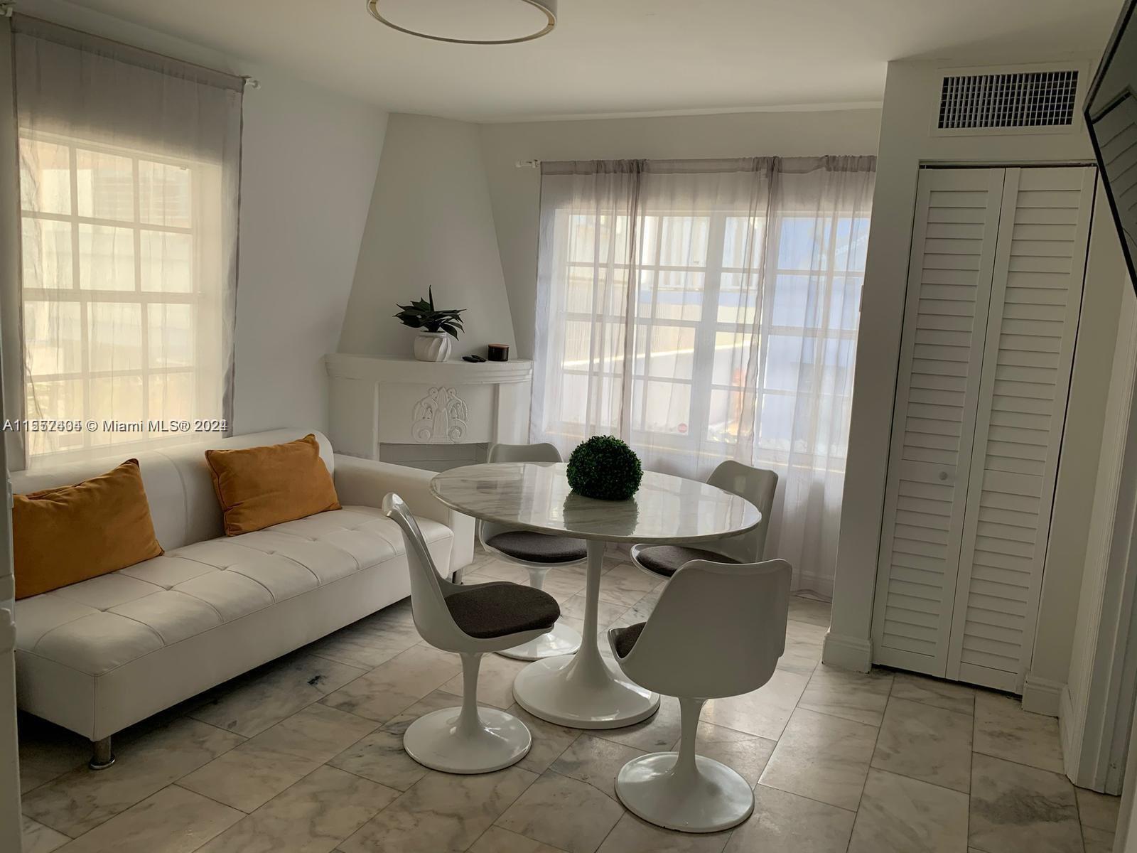 Miami Beach, Florida 33139, 1 Bedroom Bedrooms, ,1 BathroomBathrooms,Residentiallease,For Rent,A11557404