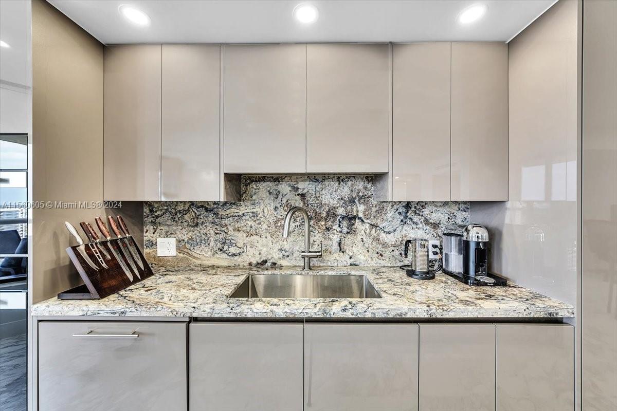 20191 E Country Club Dr 2403, Aventura, Florida 33180, 2 Bedrooms Bedrooms, ,2 BathroomsBathrooms,Residential,For Sale,20191 E Country Club Dr 2403,A11560605