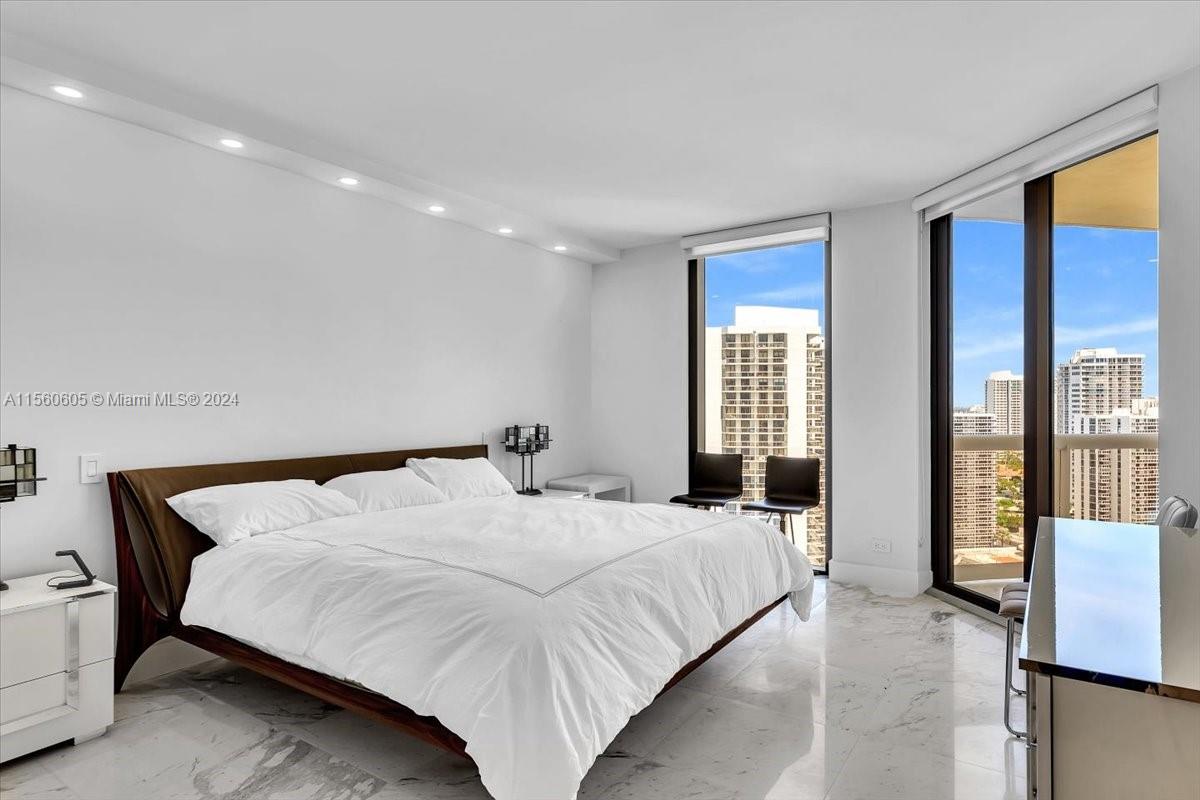 20191 E Country Club Dr 2403, Aventura, Florida 33180, 2 Bedrooms Bedrooms, ,2 BathroomsBathrooms,Residential,For Sale,20191 E Country Club Dr 2403,A11560605