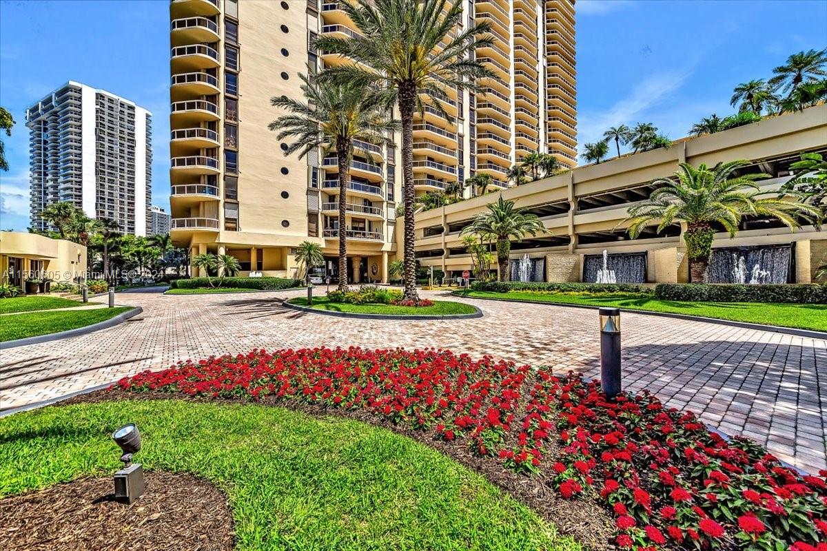 20191 E Country Club Dr 2403, Aventura, Florida 33180, 2 Bedrooms Bedrooms, ,2 BathroomsBathrooms,Residential,For Sale,20191 E Country Club Dr 2403,A11560605