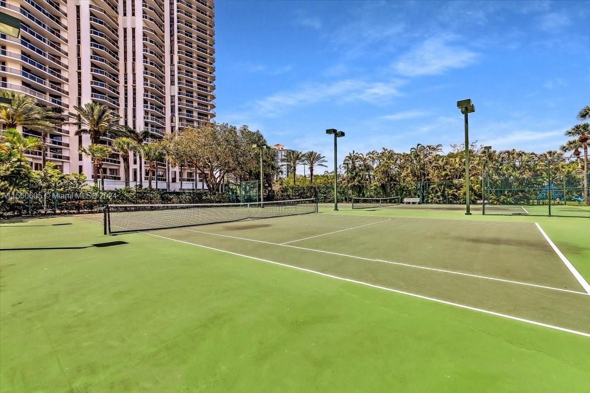 20191 E Country Club Dr 2403, Aventura, Florida 33180, 2 Bedrooms Bedrooms, ,2 BathroomsBathrooms,Residential,For Sale,20191 E Country Club Dr 2403,A11560605