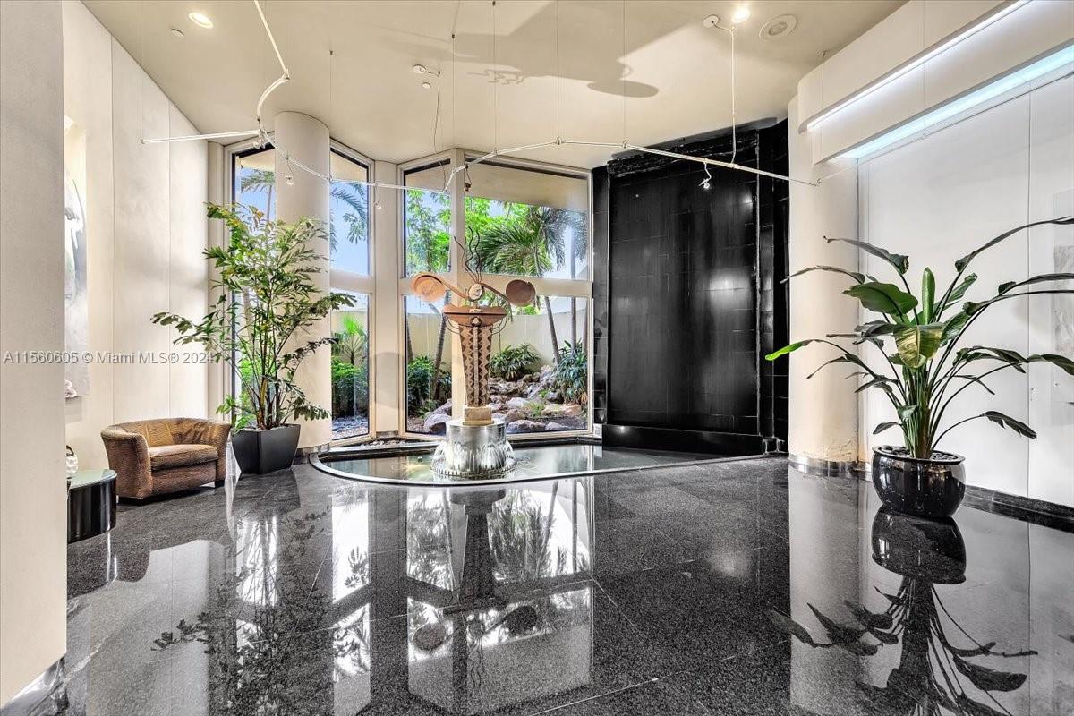 20191 E Country Club Dr 2403, Aventura, Florida 33180, 2 Bedrooms Bedrooms, ,2 BathroomsBathrooms,Residential,For Sale,20191 E Country Club Dr 2403,A11560605