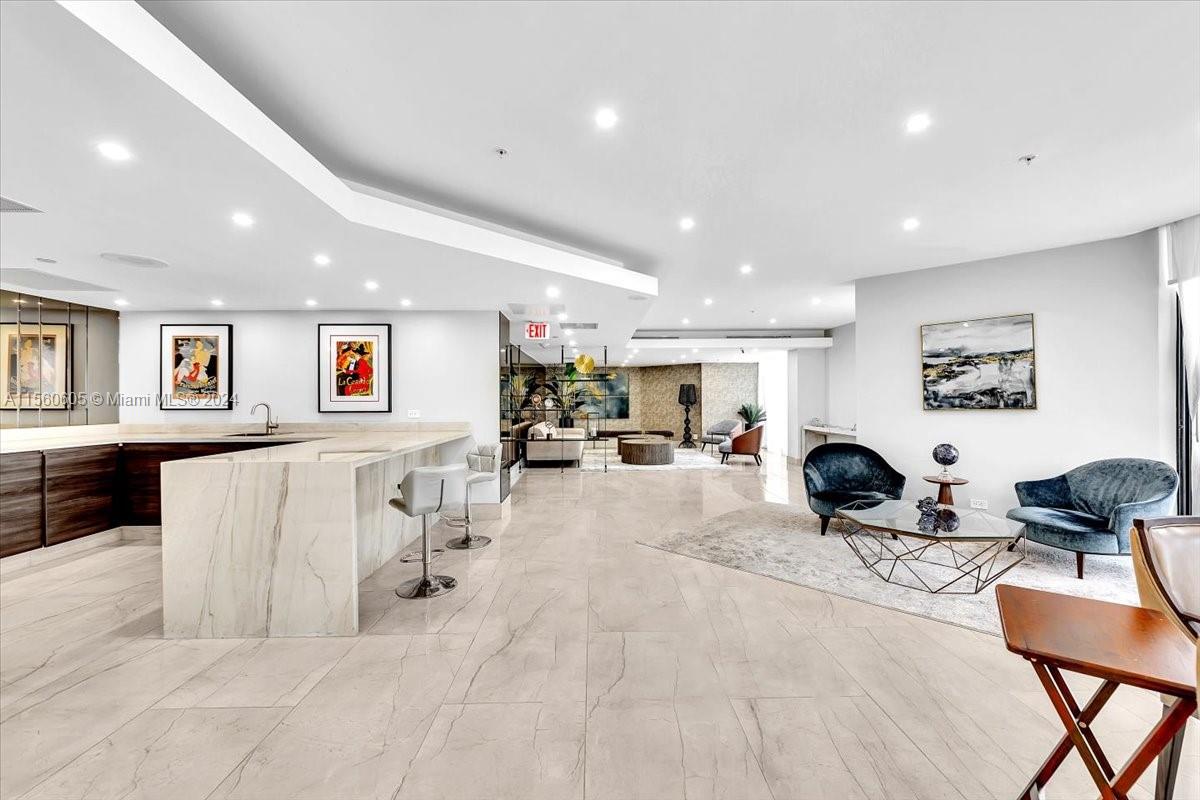 20191 E Country Club Dr 2403, Aventura, Florida 33180, 2 Bedrooms Bedrooms, ,2 BathroomsBathrooms,Residential,For Sale,20191 E Country Club Dr 2403,A11560605