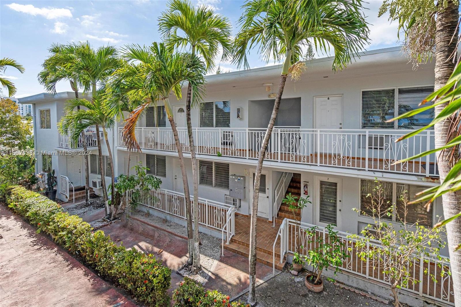 7721 Dickens Ave 7, Miami Beach, Florida 33141, 1 Bedroom Bedrooms, ,1 BathroomBathrooms,Residentiallease,For Rent,7721 Dickens Ave 7,A11562038