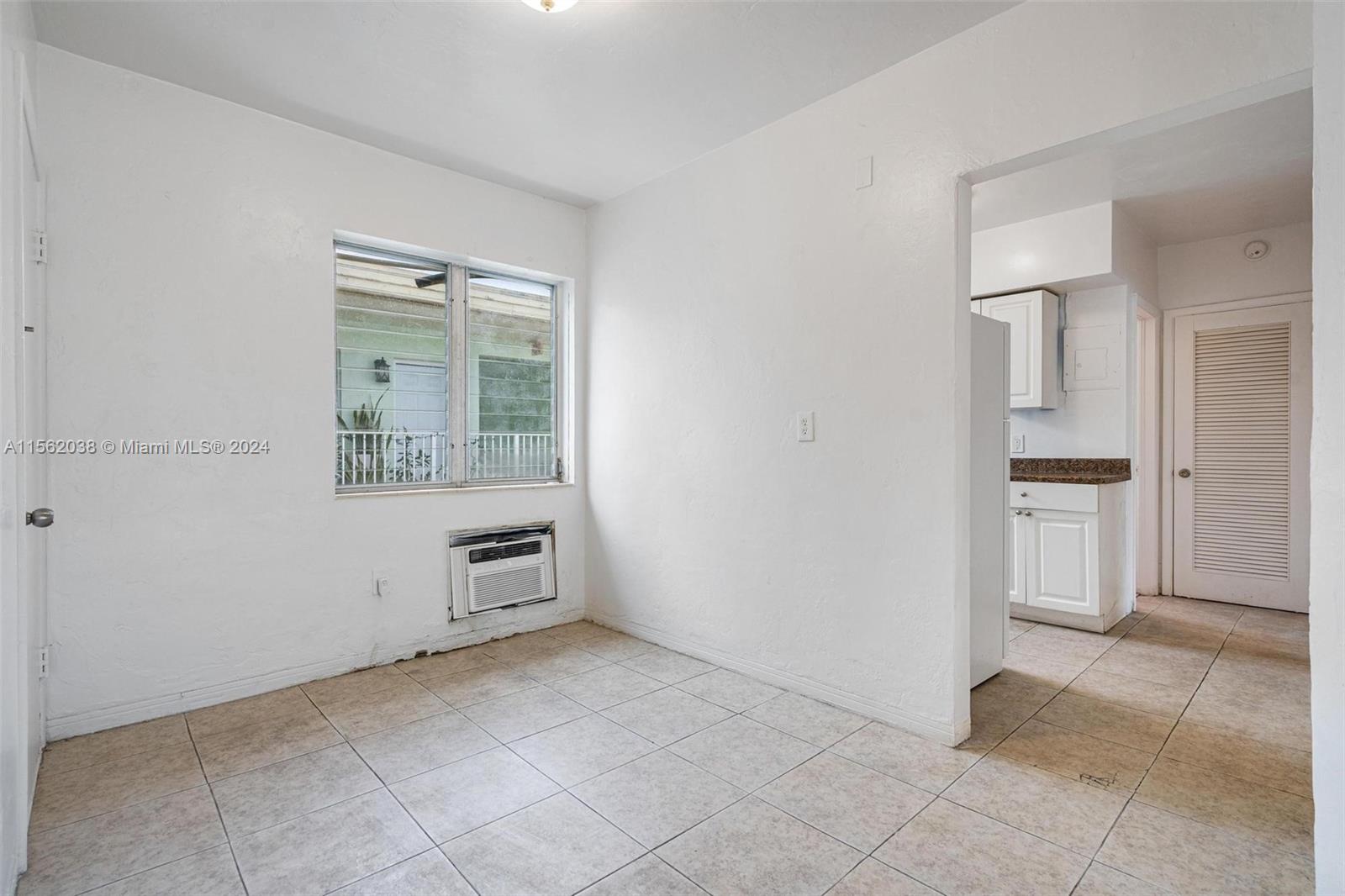 7721 Dickens Ave 7, Miami Beach, Florida 33141, 1 Bedroom Bedrooms, ,1 BathroomBathrooms,Residentiallease,For Rent,7721 Dickens Ave 7,A11562038