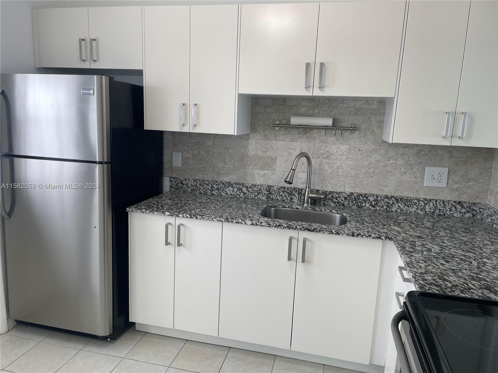 2200 Park Ln 308, Hollywood, Florida 33021, 1 Bedroom Bedrooms, ,1 BathroomBathrooms,Residentiallease,For Rent,2200 Park Ln 308,A11562059