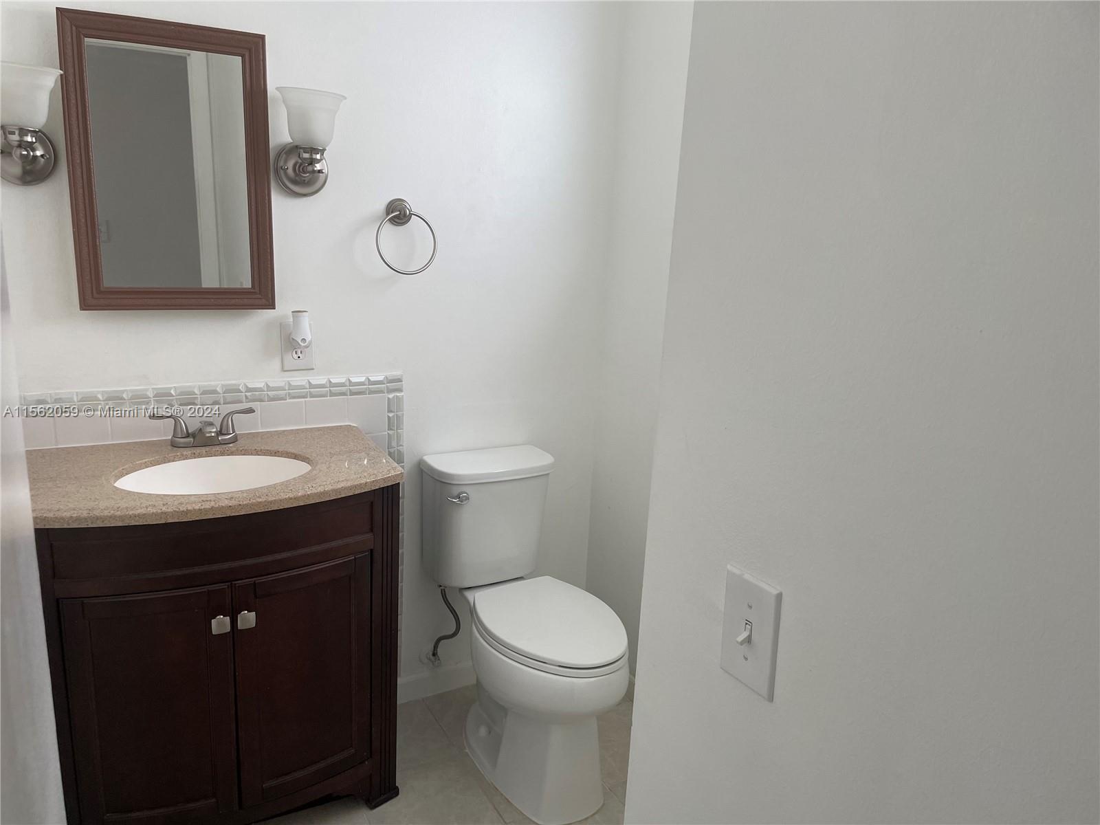 2200 Park Ln 308, Hollywood, Florida 33021, 1 Bedroom Bedrooms, ,1 BathroomBathrooms,Residentiallease,For Rent,2200 Park Ln 308,A11562059