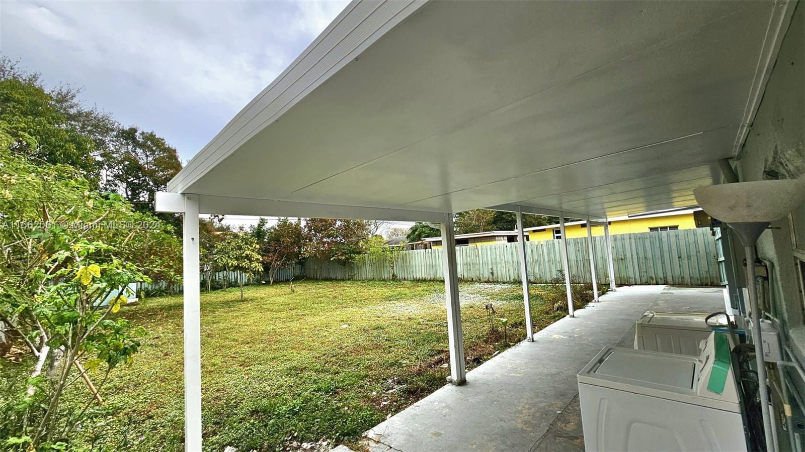 123 SW 68th Ave 0, Pembroke Pines, Florida 33023, 3 Bedrooms Bedrooms, ,2 BathroomsBathrooms,Residentiallease,For Rent,123 SW 68th Ave 0,A11562061