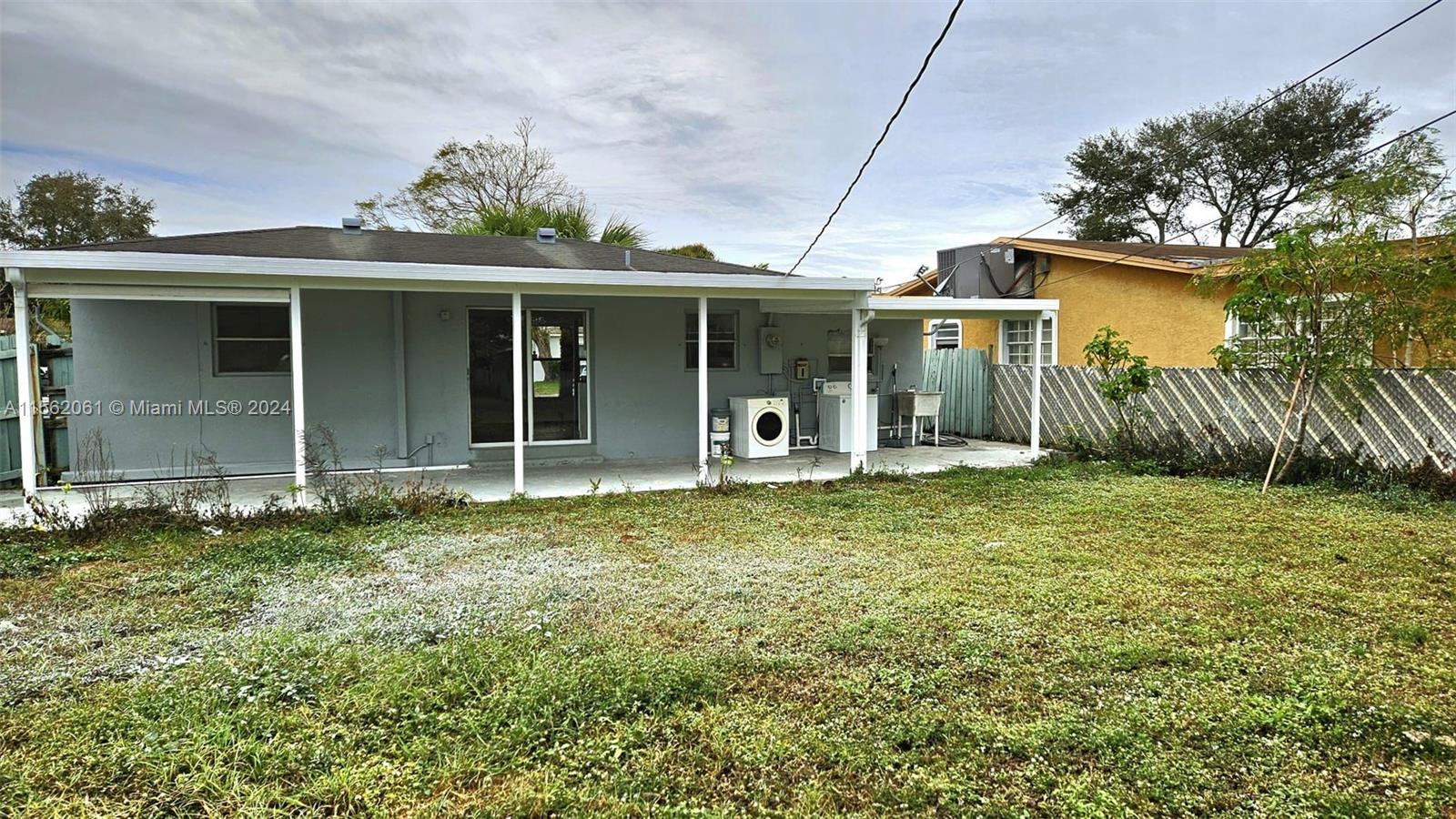123 SW 68th Ave 0, Pembroke Pines, Florida 33023, 3 Bedrooms Bedrooms, ,2 BathroomsBathrooms,Residentiallease,For Rent,123 SW 68th Ave 0,A11562061