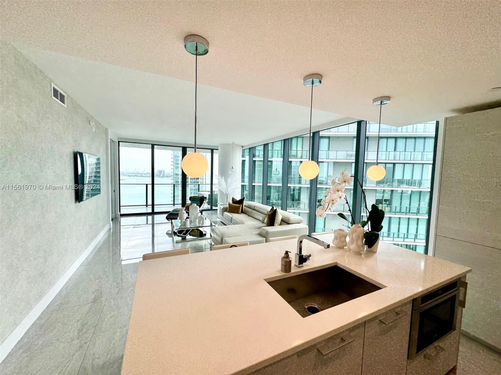 650 NE 32nd St 1901, Miami, Florida 33137, 3 Bedrooms Bedrooms, ,3 BathroomsBathrooms,Residentiallease,For Rent,650 NE 32nd St 1901,A11561970