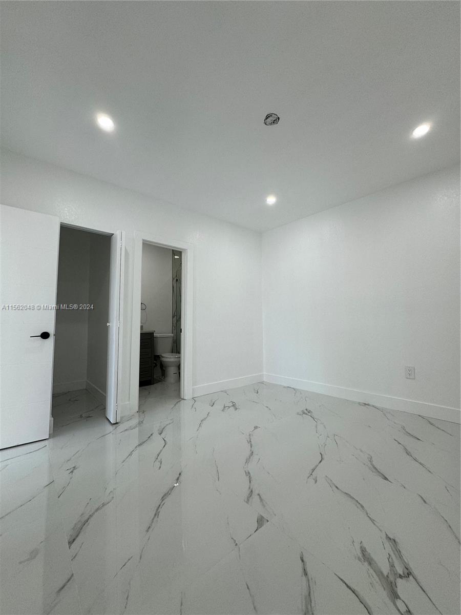 1700 Thomas St 2, Hollywood, Florida 33020, 1 Bedroom Bedrooms, ,1 BathroomBathrooms,Residentiallease,For Rent,1700 Thomas St 2,A11562048