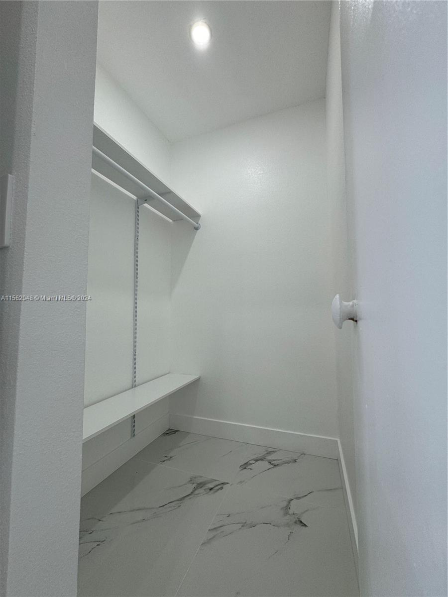 1700 Thomas St 2, Hollywood, Florida 33020, 1 Bedroom Bedrooms, ,1 BathroomBathrooms,Residentiallease,For Rent,1700 Thomas St 2,A11562048