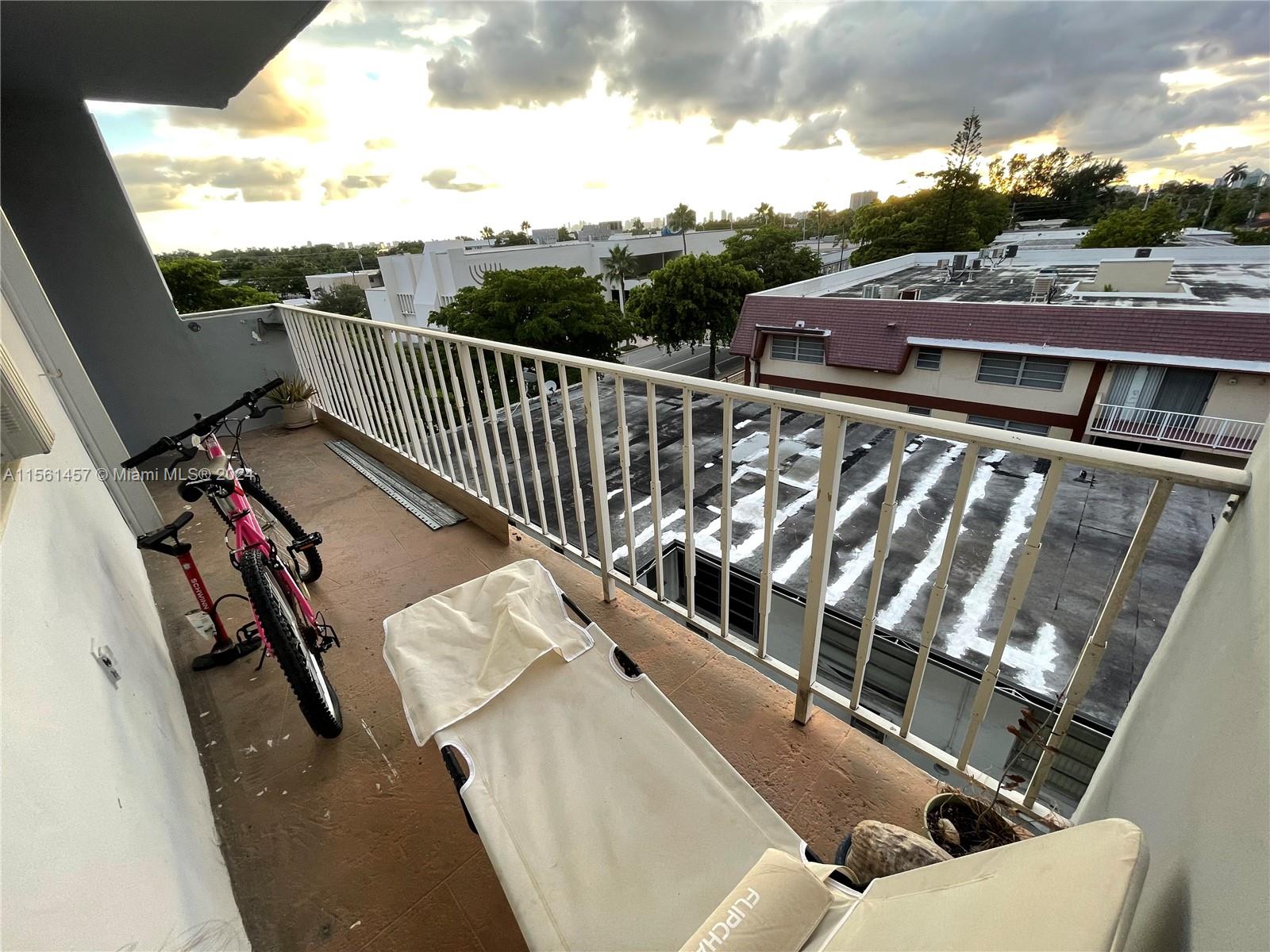 1145 Normandy Dr 505, Miami Beach, Florida 33141, 2 Bedrooms Bedrooms, ,1 BathroomBathrooms,Residentiallease,For Rent,1145 Normandy Dr 505,A11561457