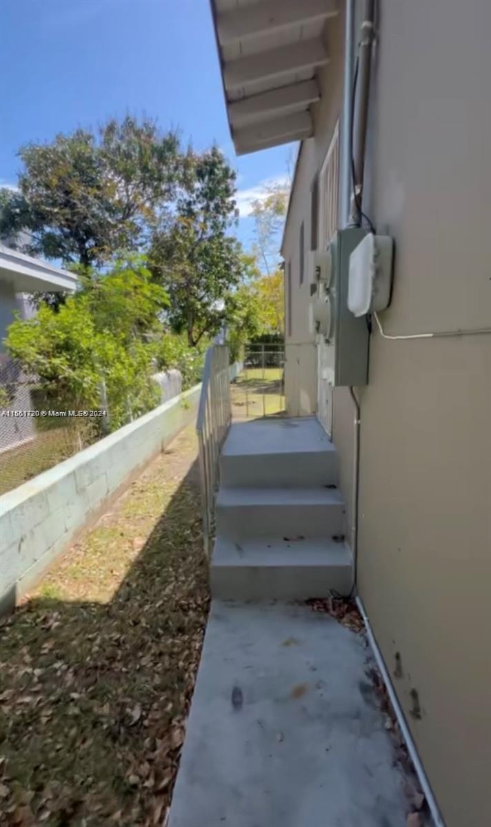 295 NE 82nd St 1, Miami, Florida 33138, 1 Bedroom Bedrooms, ,1 BathroomBathrooms,Residentiallease,For Rent,295 NE 82nd St 1,A11561720