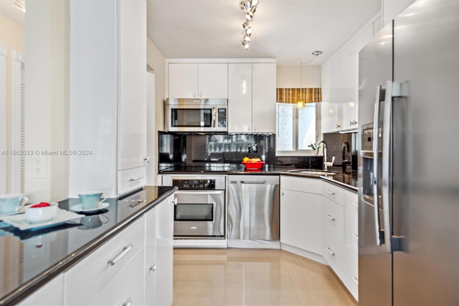 8900 Washington Blvd 101, Pembroke Pines, Florida 33025, 1 Bedroom Bedrooms, ,1 BathroomBathrooms,Residential,For Sale,8900 Washington Blvd 101,A11562033