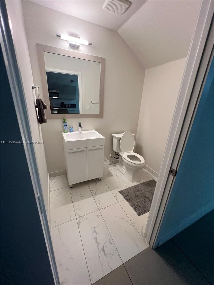 2535 NE 193rd St 3112, Miami, Florida 33180, 3 Bedrooms Bedrooms, ,2 BathroomsBathrooms,Residential,For Sale,2535 NE 193rd St 3112,A11552735