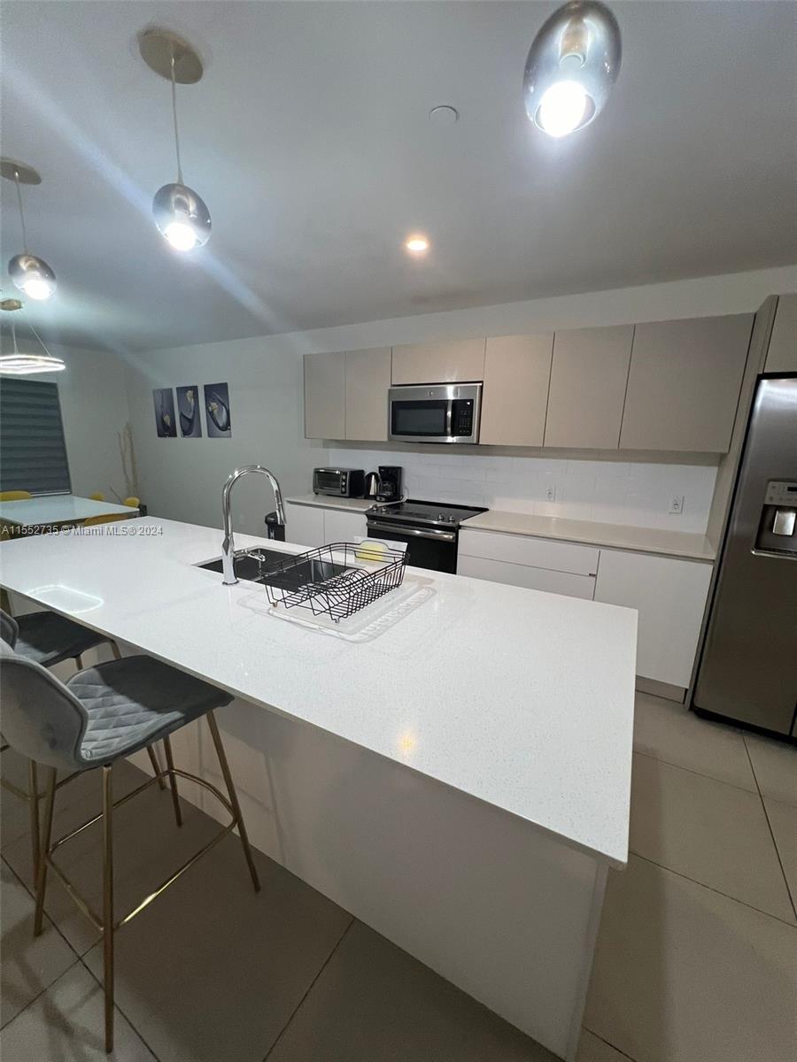 2535 NE 193rd St 3112, Miami, Florida 33180, 3 Bedrooms Bedrooms, ,2 BathroomsBathrooms,Residential,For Sale,2535 NE 193rd St 3112,A11552735