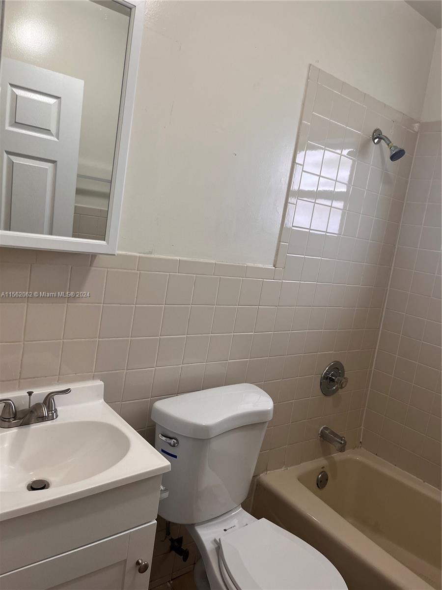 11932 SW 217th St 11932, Miami, Florida 33170, 2 Bedrooms Bedrooms, ,1 BathroomBathrooms,Residentiallease,For Rent,11932 SW 217th St 11932,A11562062