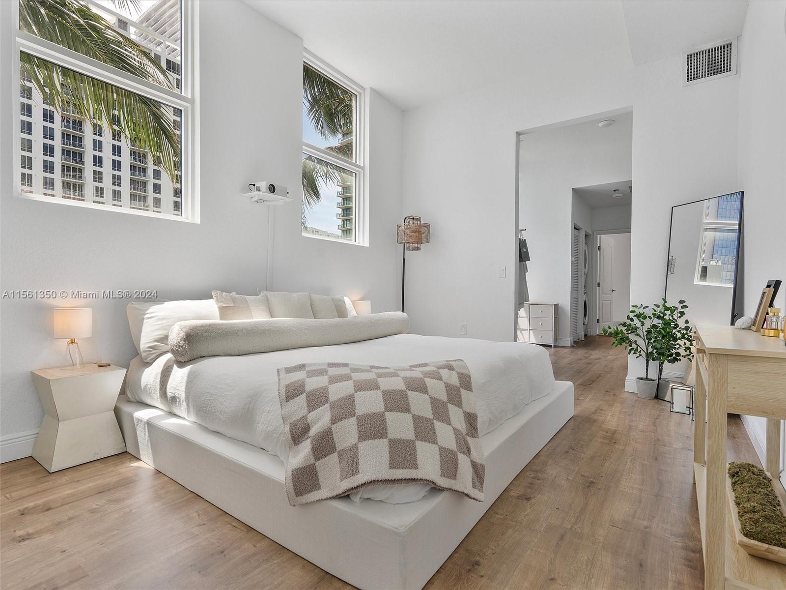 520 NE 29th St TH2, Miami, Florida 33137, 1 Bedroom Bedrooms, ,1 BathroomBathrooms,Residential,For Sale,520 NE 29th St TH2,A11561350