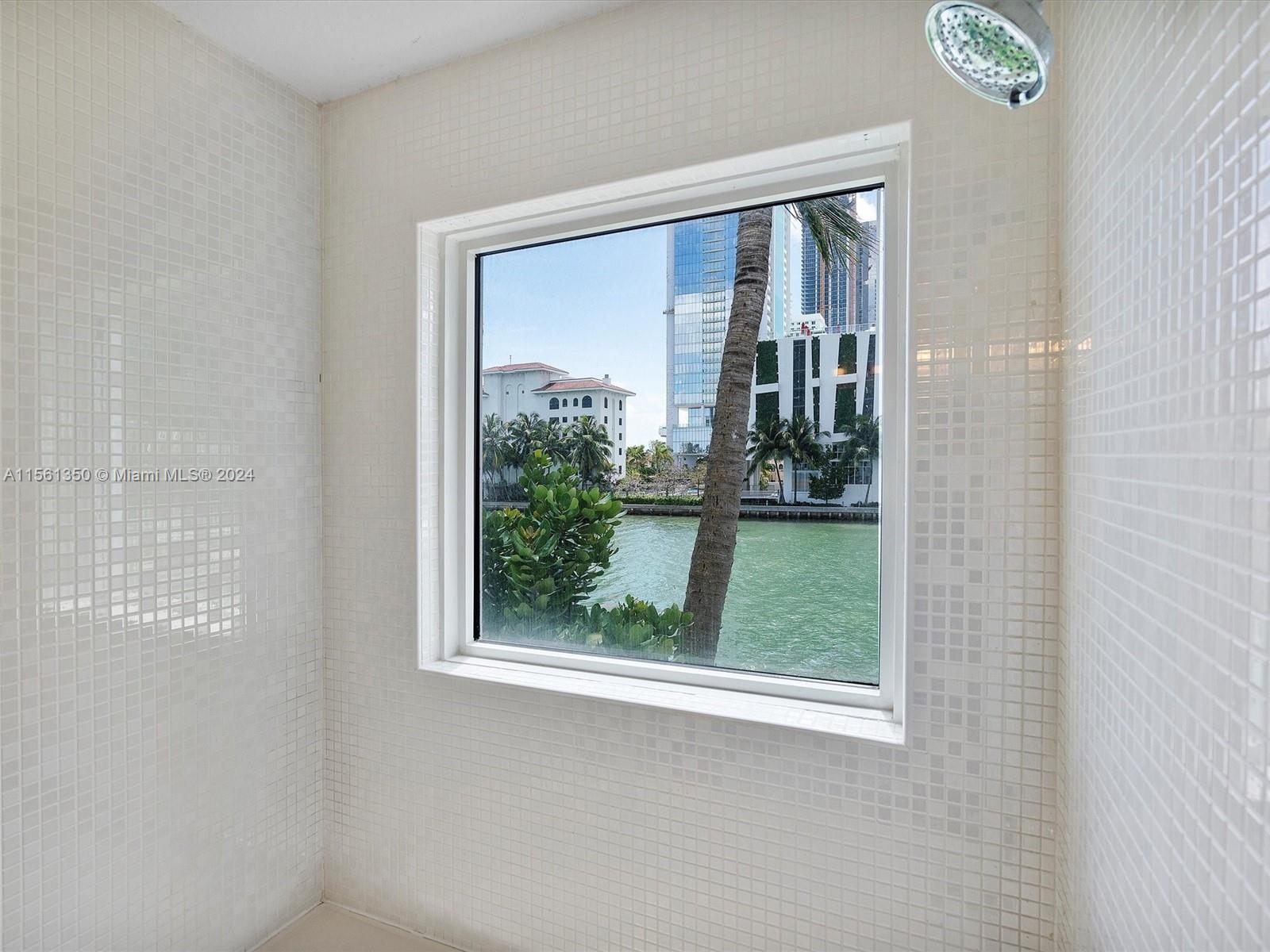 520 NE 29th St TH2, Miami, Florida 33137, 1 Bedroom Bedrooms, ,1 BathroomBathrooms,Residential,For Sale,520 NE 29th St TH2,A11561350