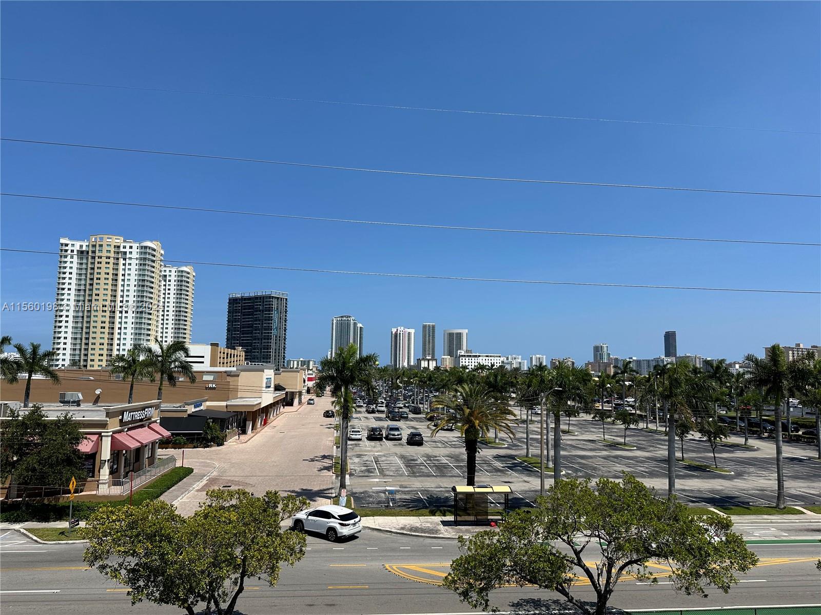 1333 E Hallandale Beach Blvd 404, Hallandale Beach, Florida 33009, 1 Bedroom Bedrooms, ,1 BathroomBathrooms,Residential,For Sale,1333 E Hallandale Beach Blvd 404,A11560198