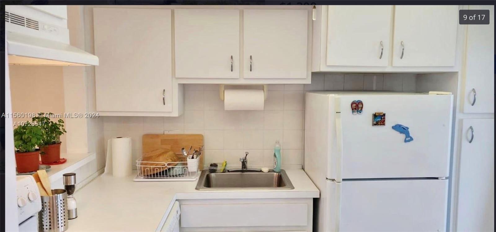 1333 E Hallandale Beach Blvd 404, Hallandale Beach, Florida 33009, 1 Bedroom Bedrooms, ,1 BathroomBathrooms,Residential,For Sale,1333 E Hallandale Beach Blvd 404,A11560198