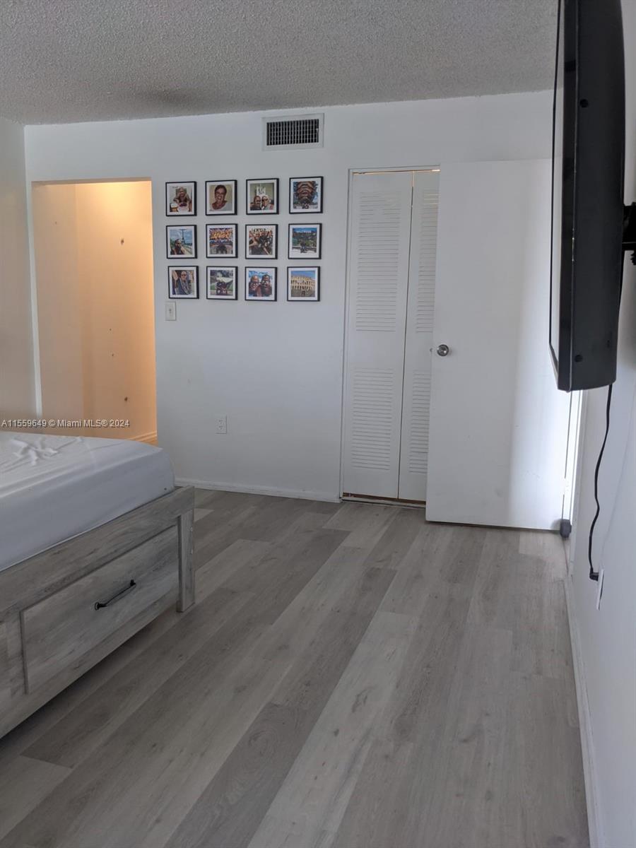 7900 Tatum Waterway Dr 211, Miami Beach, Florida 33141, 2 Bedrooms Bedrooms, ,1 BathroomBathrooms,Residential,For Sale,7900 Tatum Waterway Dr 211,A11559649