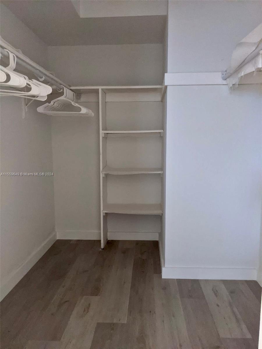 7900 Tatum Waterway Dr 211, Miami Beach, Florida 33141, 2 Bedrooms Bedrooms, ,1 BathroomBathrooms,Residential,For Sale,7900 Tatum Waterway Dr 211,A11559649