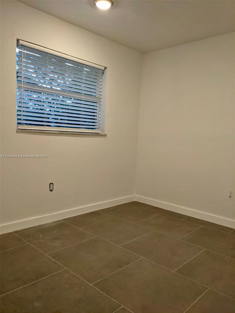 7900 Tatum Waterway Dr 211, Miami Beach, Florida 33141, 2 Bedrooms Bedrooms, ,1 BathroomBathrooms,Residential,For Sale,7900 Tatum Waterway Dr 211,A11559649