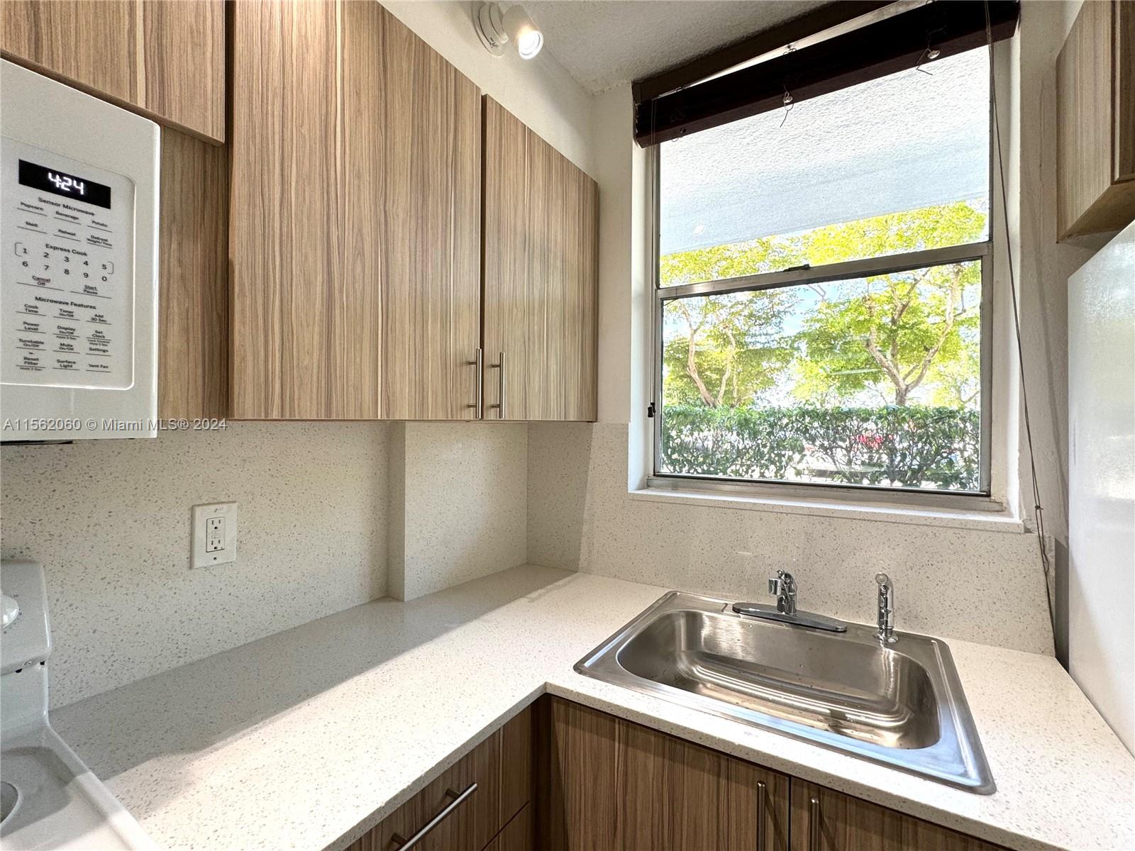 1801 S Treasure Dr 109, North Bay Village, Florida 33141, 1 Bedroom Bedrooms, ,1 BathroomBathrooms,Residentiallease,For Rent,1801 S Treasure Dr 109,A11562060