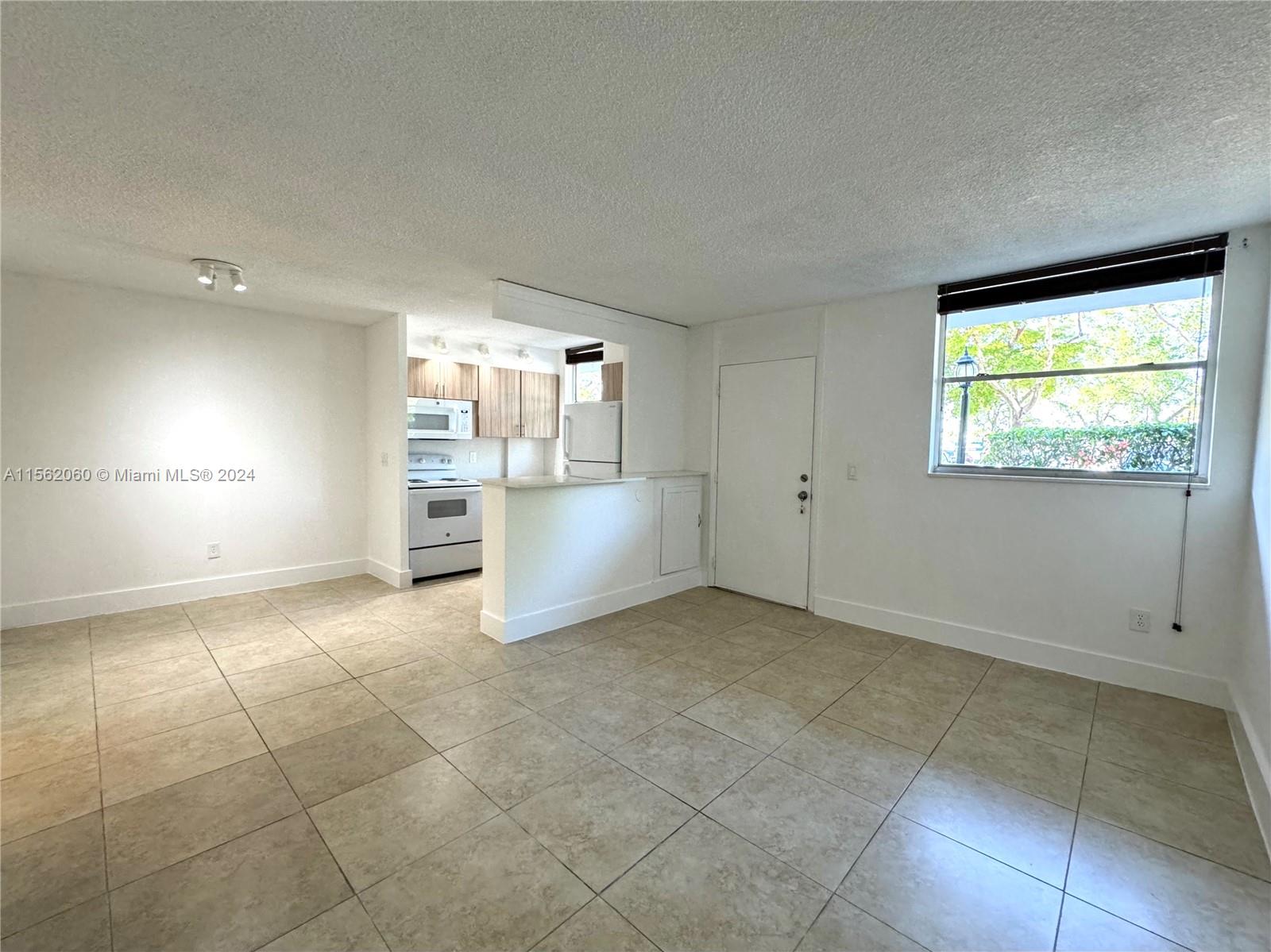 1801 S Treasure Dr 109, North Bay Village, Florida 33141, 1 Bedroom Bedrooms, ,1 BathroomBathrooms,Residentiallease,For Rent,1801 S Treasure Dr 109,A11562060