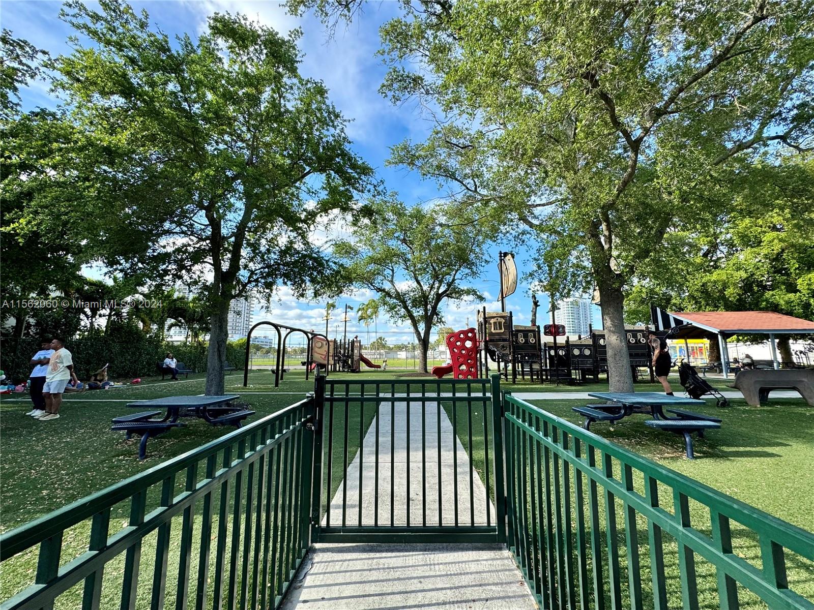 1801 S Treasure Dr 109, North Bay Village, Florida 33141, 1 Bedroom Bedrooms, ,1 BathroomBathrooms,Residentiallease,For Rent,1801 S Treasure Dr 109,A11562060