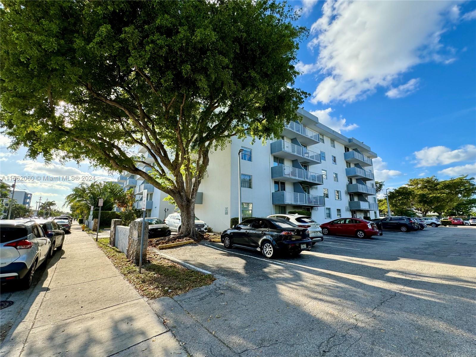 1801 S Treasure Dr 109, North Bay Village, Florida 33141, 1 Bedroom Bedrooms, ,1 BathroomBathrooms,Residentiallease,For Rent,1801 S Treasure Dr 109,A11562060