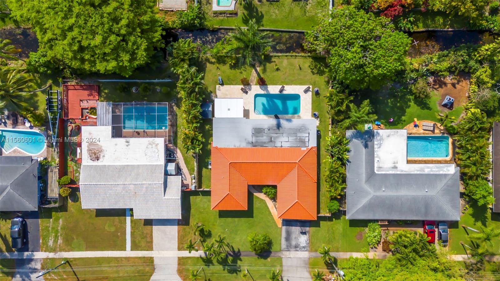 401 SW 55th Ter, Plantation, Florida 33317, 4 Bedrooms Bedrooms, ,3 BathroomsBathrooms,Residential,For Sale,401 SW 55th Ter,A11560601
