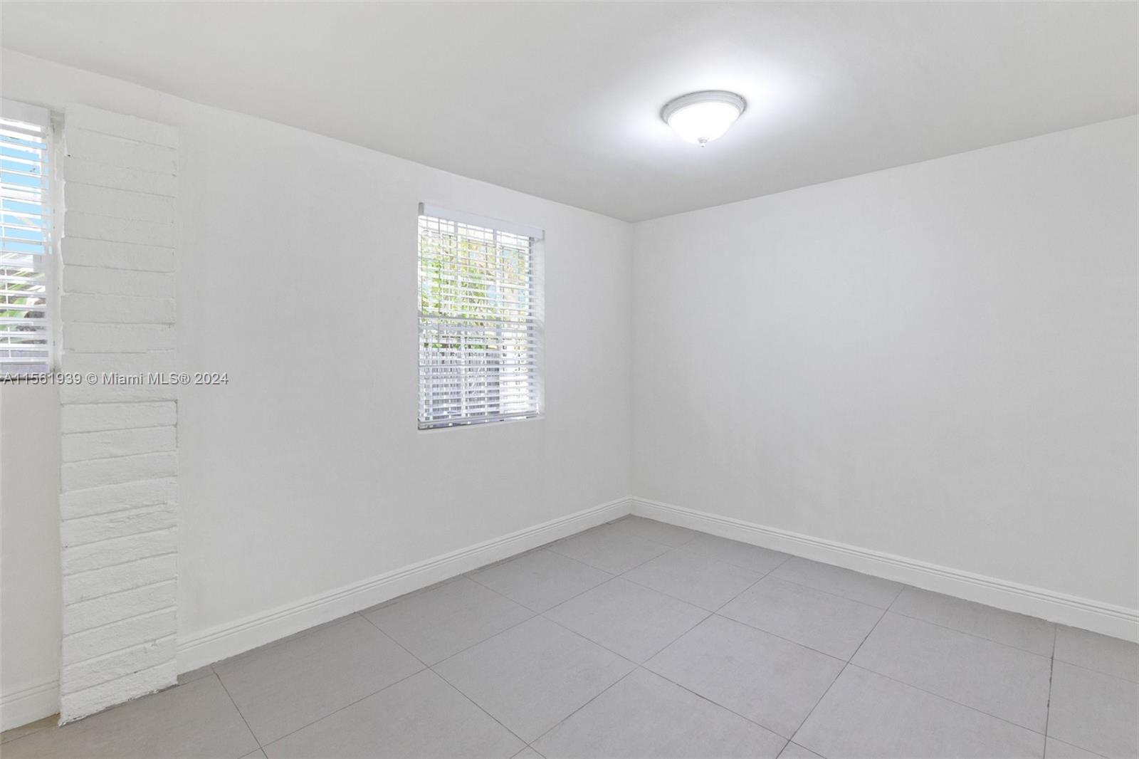 1015 NW 17th Ct, Miami, Florida 33125, 4 Bedrooms Bedrooms, ,3 BathroomsBathrooms,Residentiallease,For Rent,1015 NW 17th Ct,A11561939