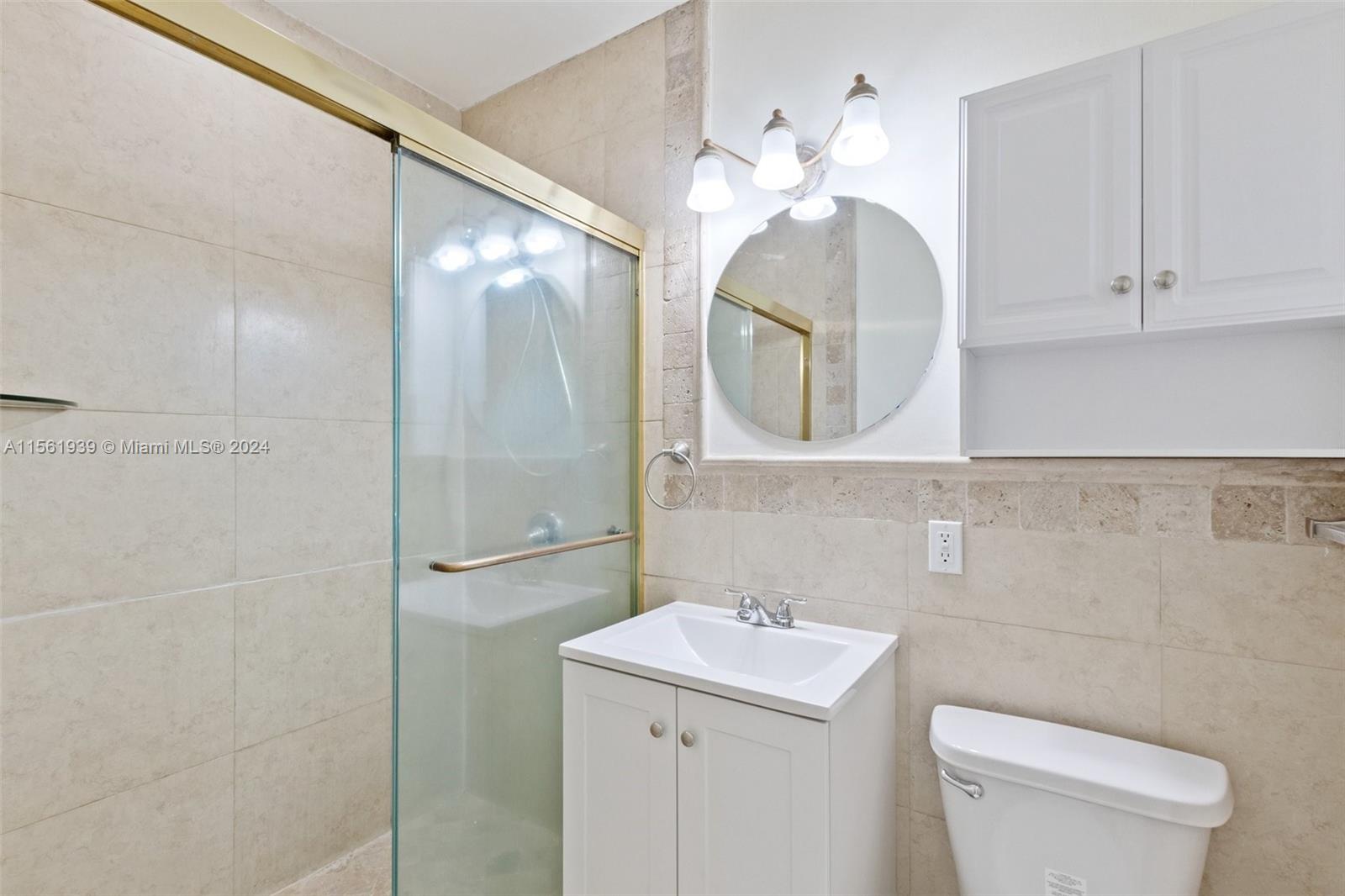 1015 NW 17th Ct, Miami, Florida 33125, 4 Bedrooms Bedrooms, ,3 BathroomsBathrooms,Residentiallease,For Rent,1015 NW 17th Ct,A11561939