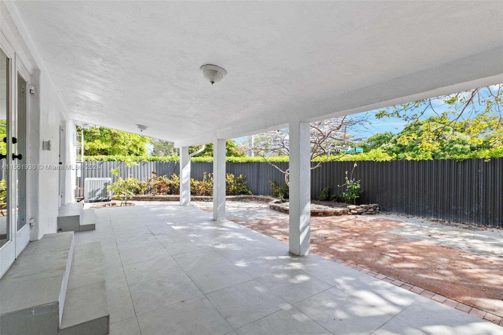 1015 NW 17th Ct, Miami, Florida 33125, 4 Bedrooms Bedrooms, ,3 BathroomsBathrooms,Residentiallease,For Rent,1015 NW 17th Ct,A11561939