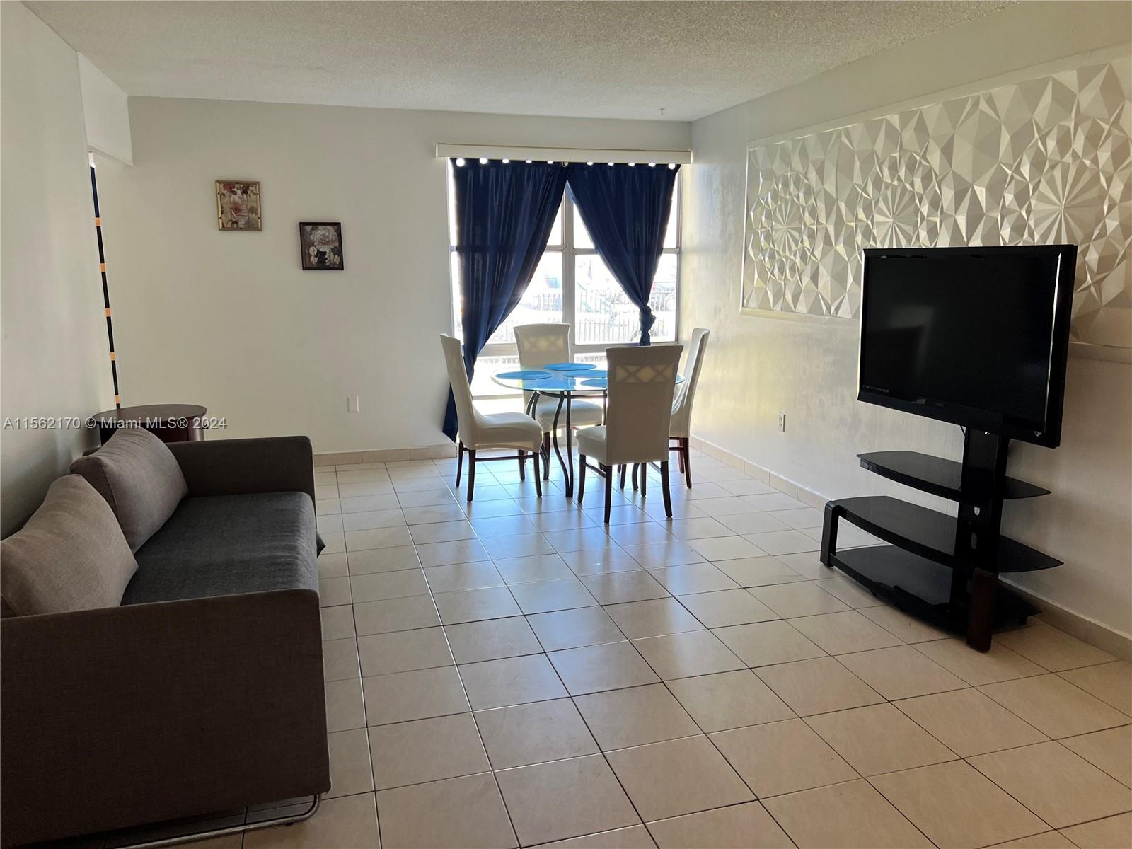 17560 Atlantic Blvd 102, Sunny Isles Beach, Florida 33160, 1 Bedroom Bedrooms, ,1 BathroomBathrooms,Residentiallease,For Rent,17560 Atlantic Blvd 102,A11562170
