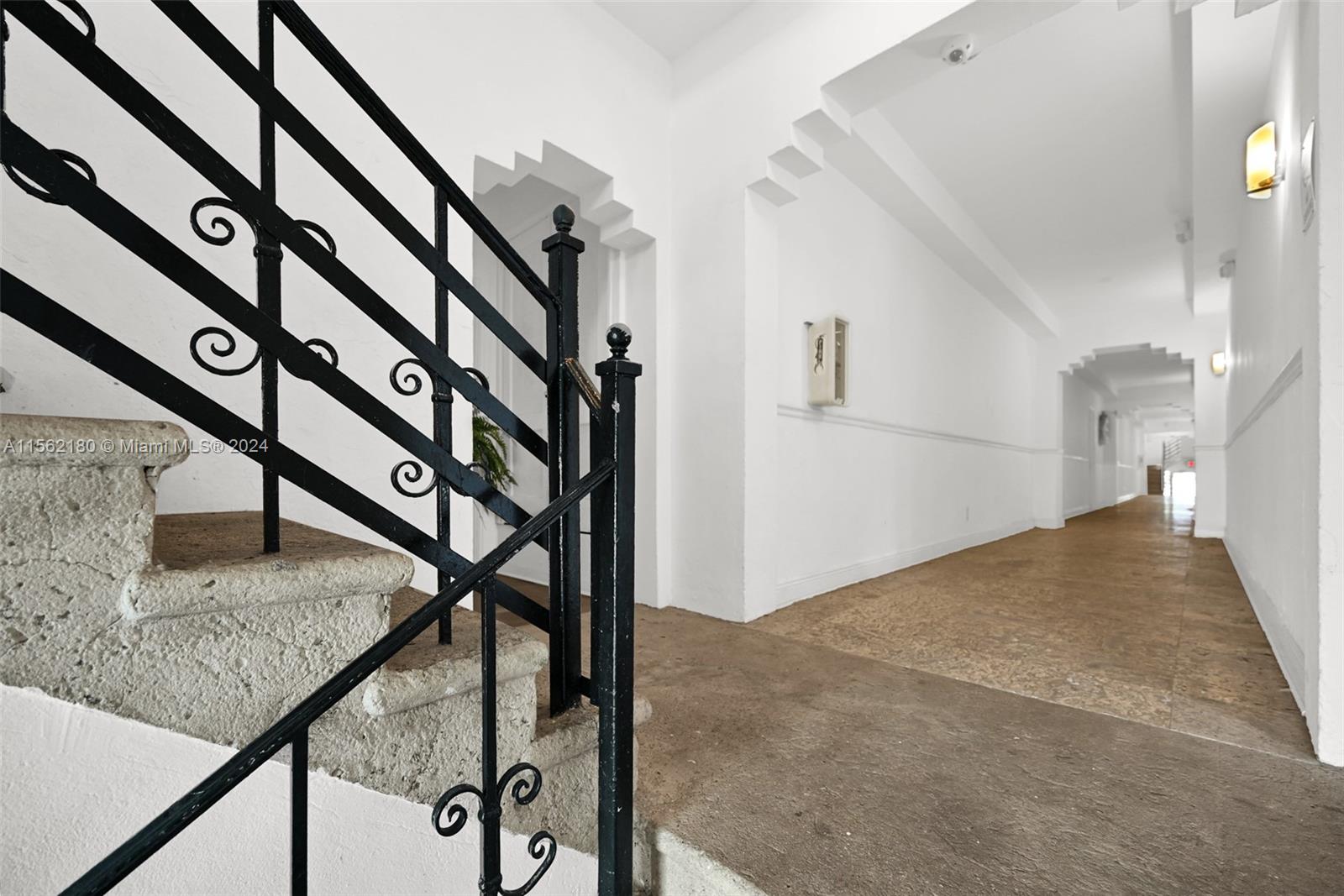 4035 N Meridian Ave 304, Miami Beach, Florida 33140, 1 Bedroom Bedrooms, ,1 BathroomBathrooms,Residentiallease,For Rent,4035 N Meridian Ave 304,A11562180