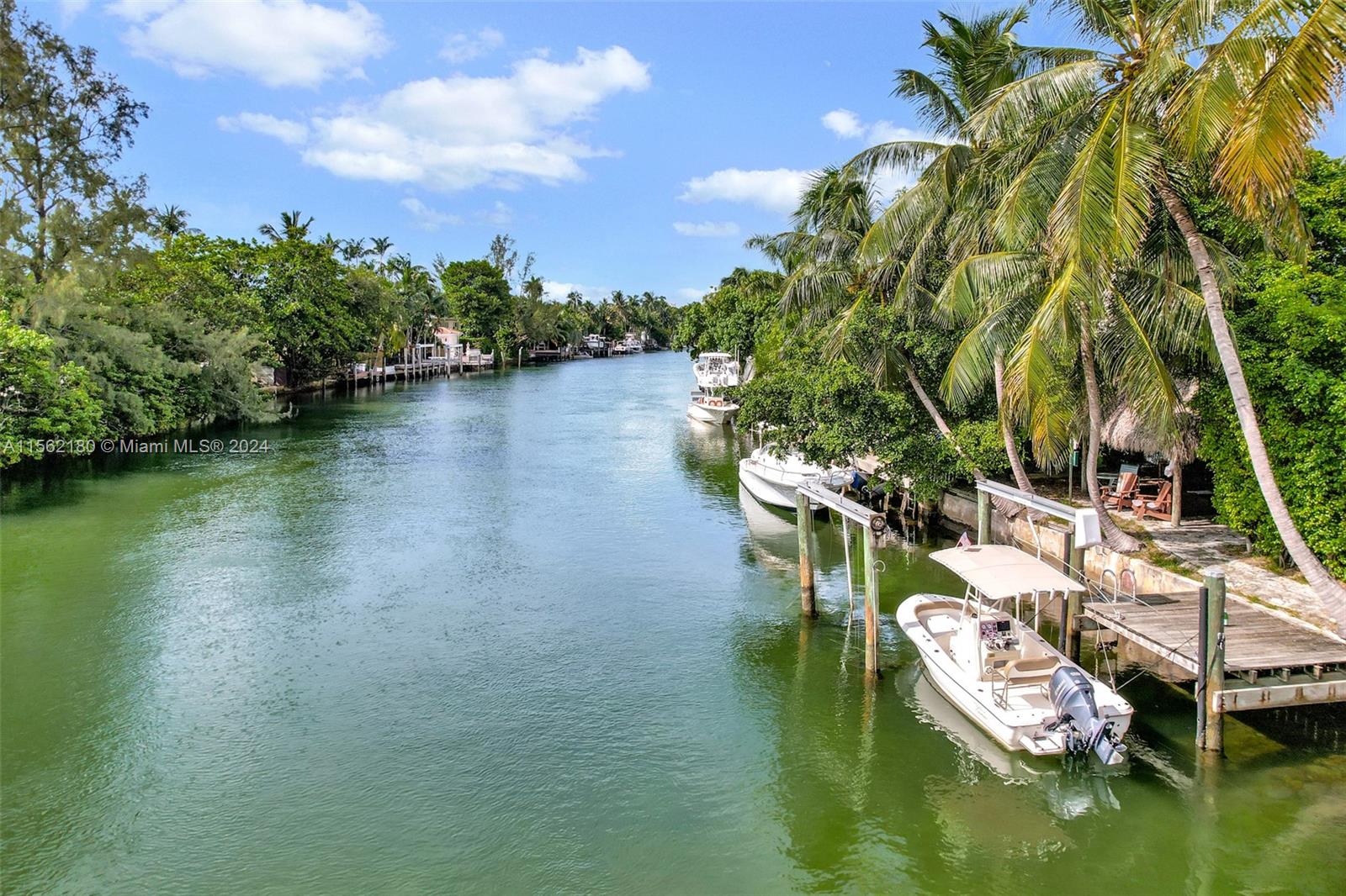 4035 N Meridian Ave 304, Miami Beach, Florida 33140, 1 Bedroom Bedrooms, ,1 BathroomBathrooms,Residentiallease,For Rent,4035 N Meridian Ave 304,A11562180