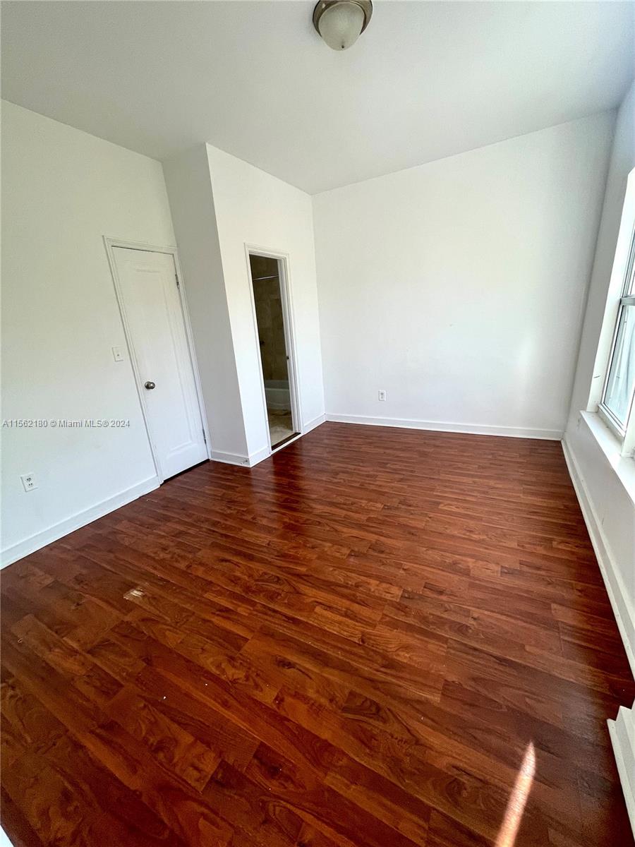 4035 N Meridian Ave 304, Miami Beach, Florida 33140, 1 Bedroom Bedrooms, ,1 BathroomBathrooms,Residentiallease,For Rent,4035 N Meridian Ave 304,A11562180