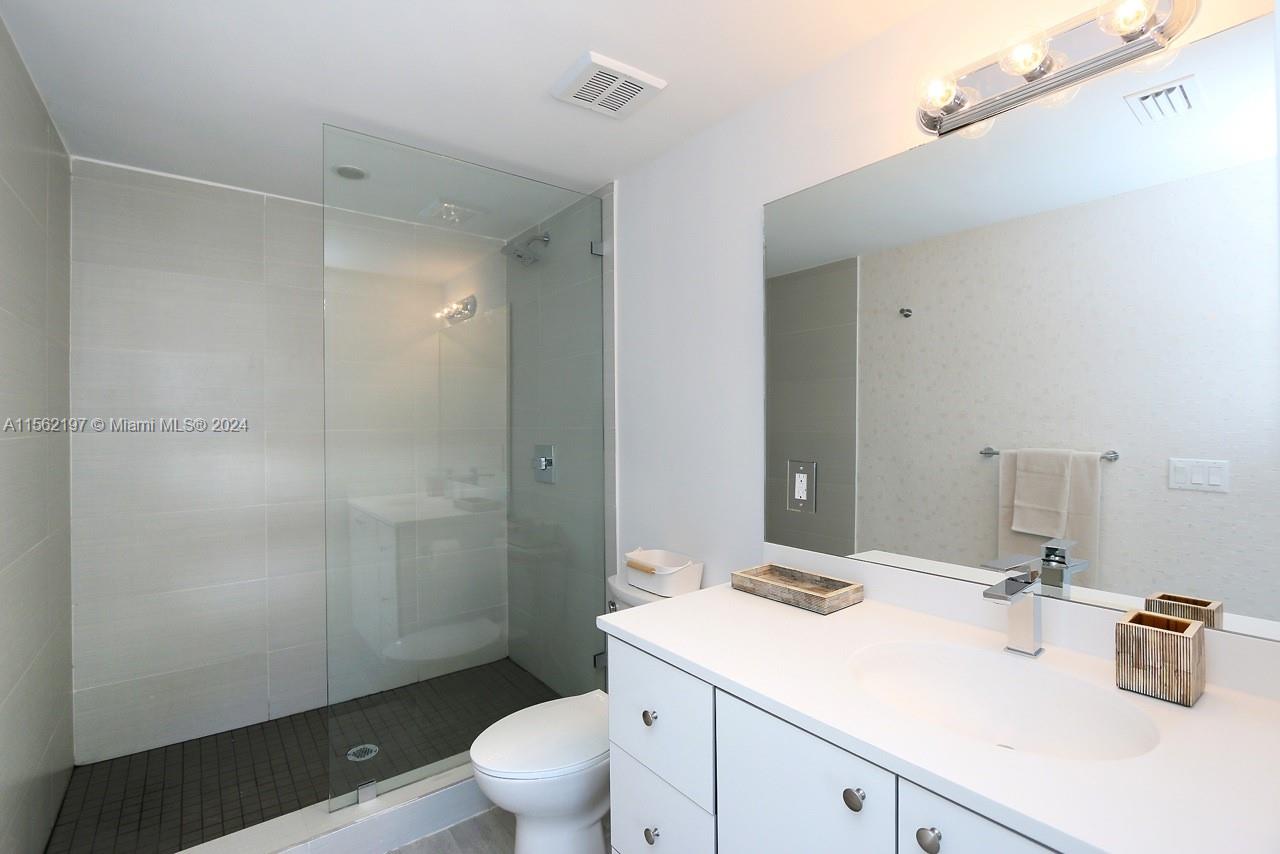 1601 Meridian Ave 210, Miami Beach, Florida 33139, 1 Bedroom Bedrooms, ,1 BathroomBathrooms,Residentiallease,For Rent,1601 Meridian Ave 210,A11562197