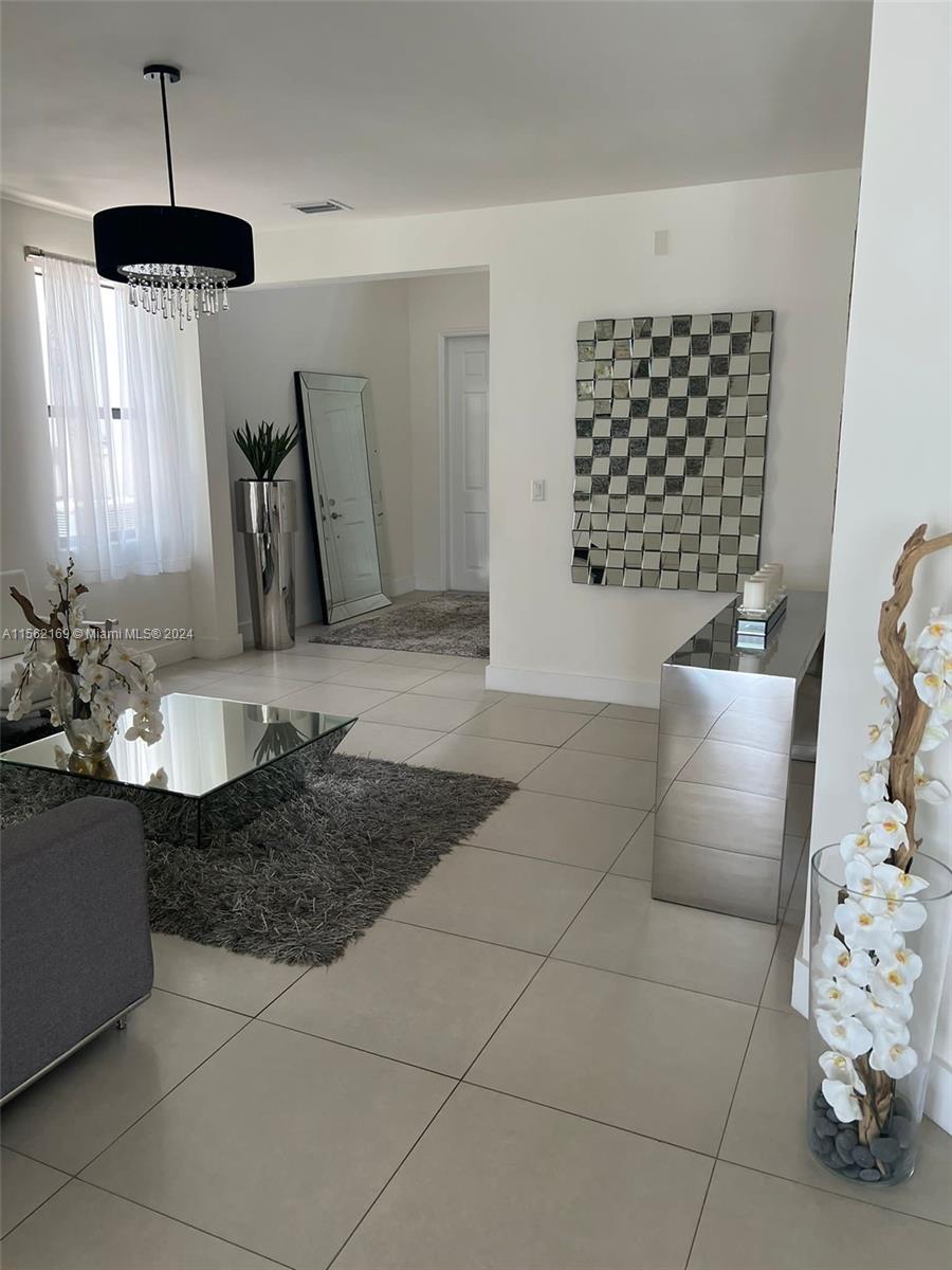 10494 NW 70th Ln, Doral, Florida 33178, 5 Bedrooms Bedrooms, ,4 BathroomsBathrooms,Residential,For Sale,10494 NW 70th Ln,A11562169